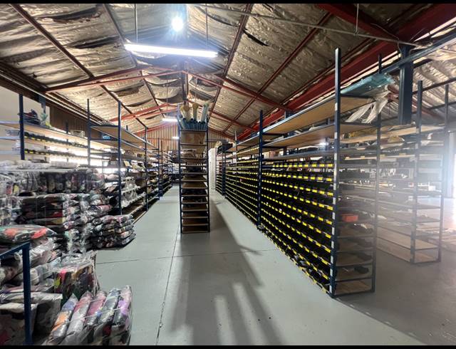 1,300M² FACTORY TO LET IN ALRODE SOUTH